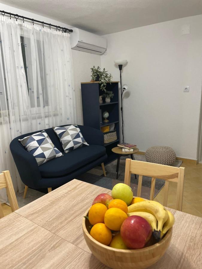 Kn House With Two Apartments Near Sea Рогозниця Екстер'єр фото