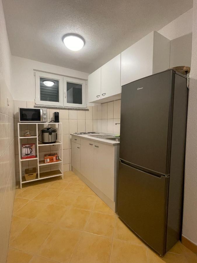 Kn House With Two Apartments Near Sea Рогозниця Екстер'єр фото